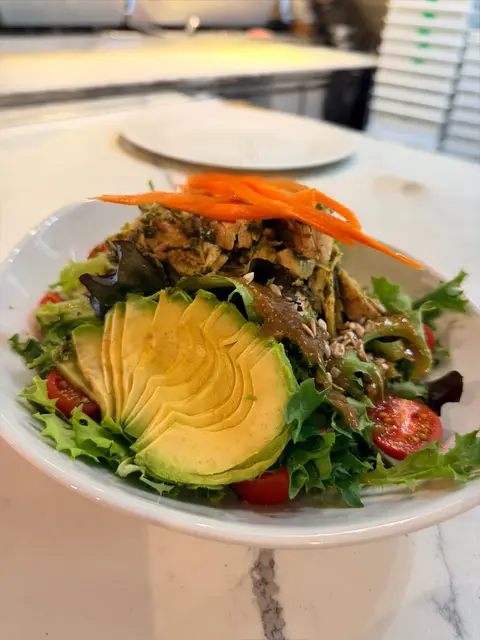 Avocado & Tomato Salad