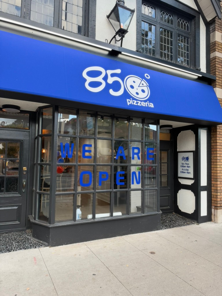 850 Degrees Bloor West Village storefront with blue awning