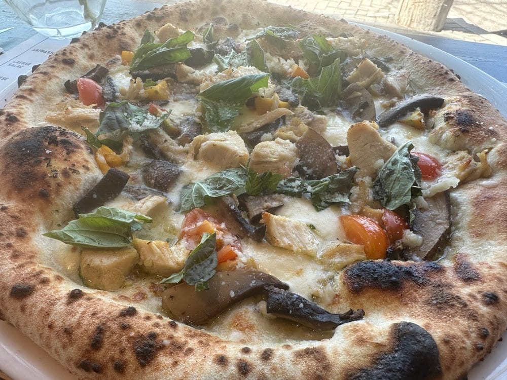 May’s Pizza and Pasta