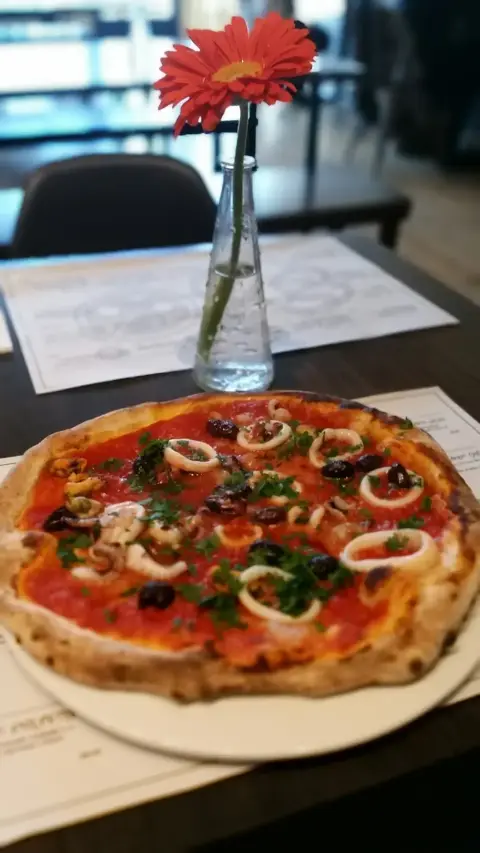 The Love pizza