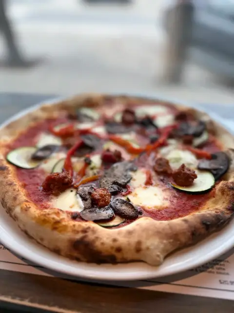 April’s pizza and pasta